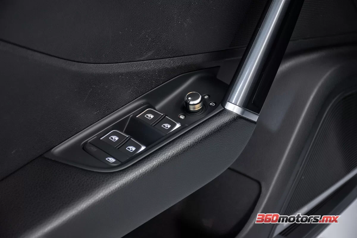 Audi Q2 35 SLINE  2020