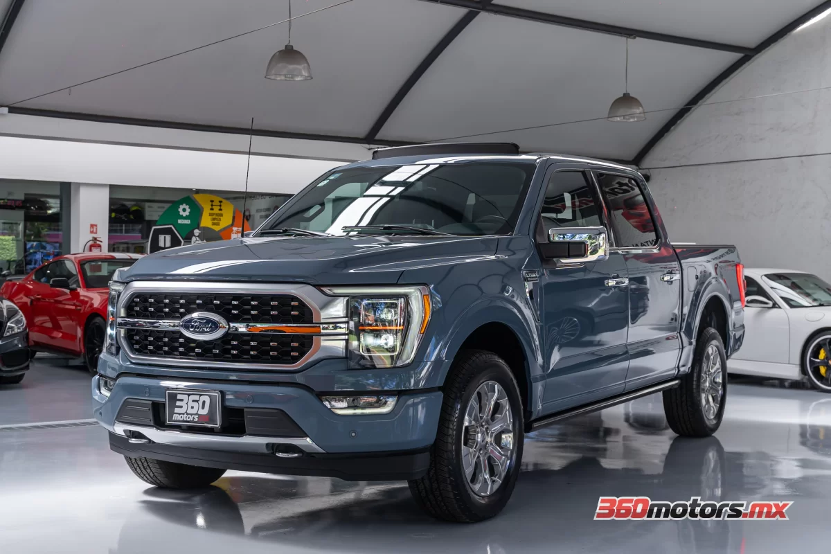 Ford LOBO PLATINUM 4X4 2023