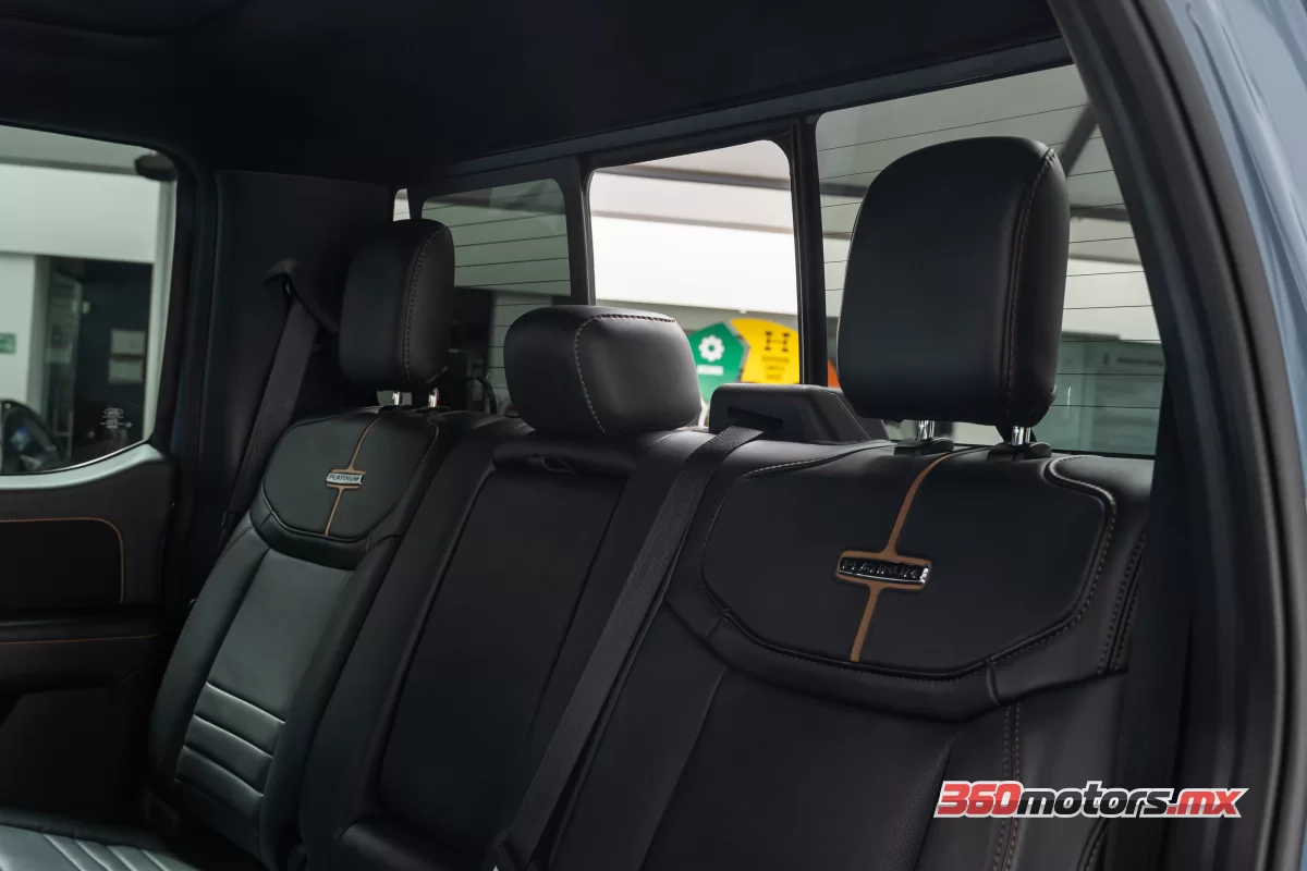 Ford LOBO PLATINUM 4X4 2023