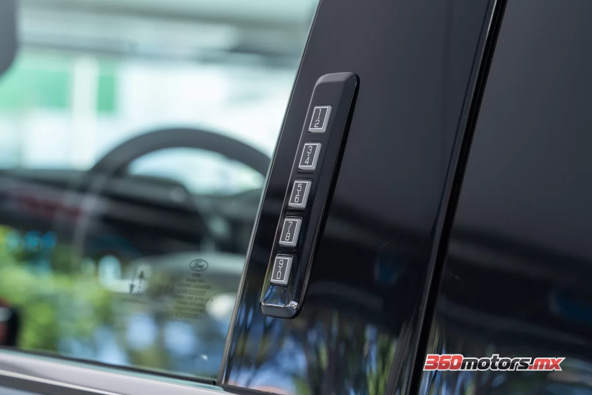 Ford LOBO PLATINUM 4X4 2023