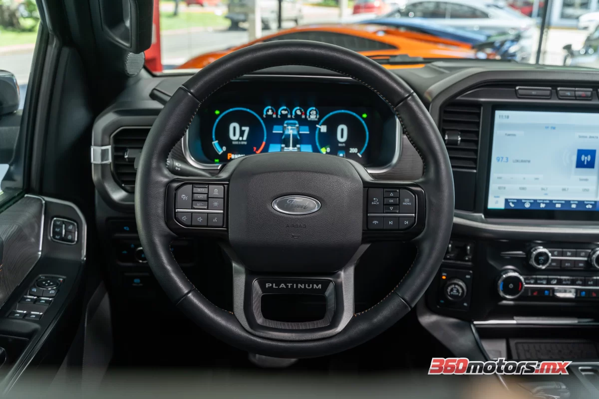 Ford LOBO PLATINUM 4X4 2023