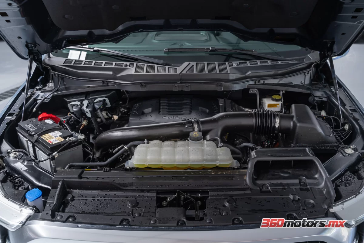 Ford LOBO PLATINUM 4X4 2023