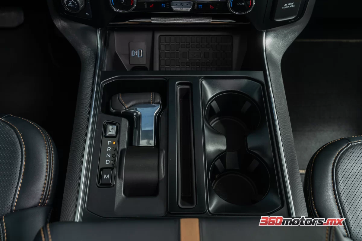 Ford LOBO PLATINUM 4X4 2023