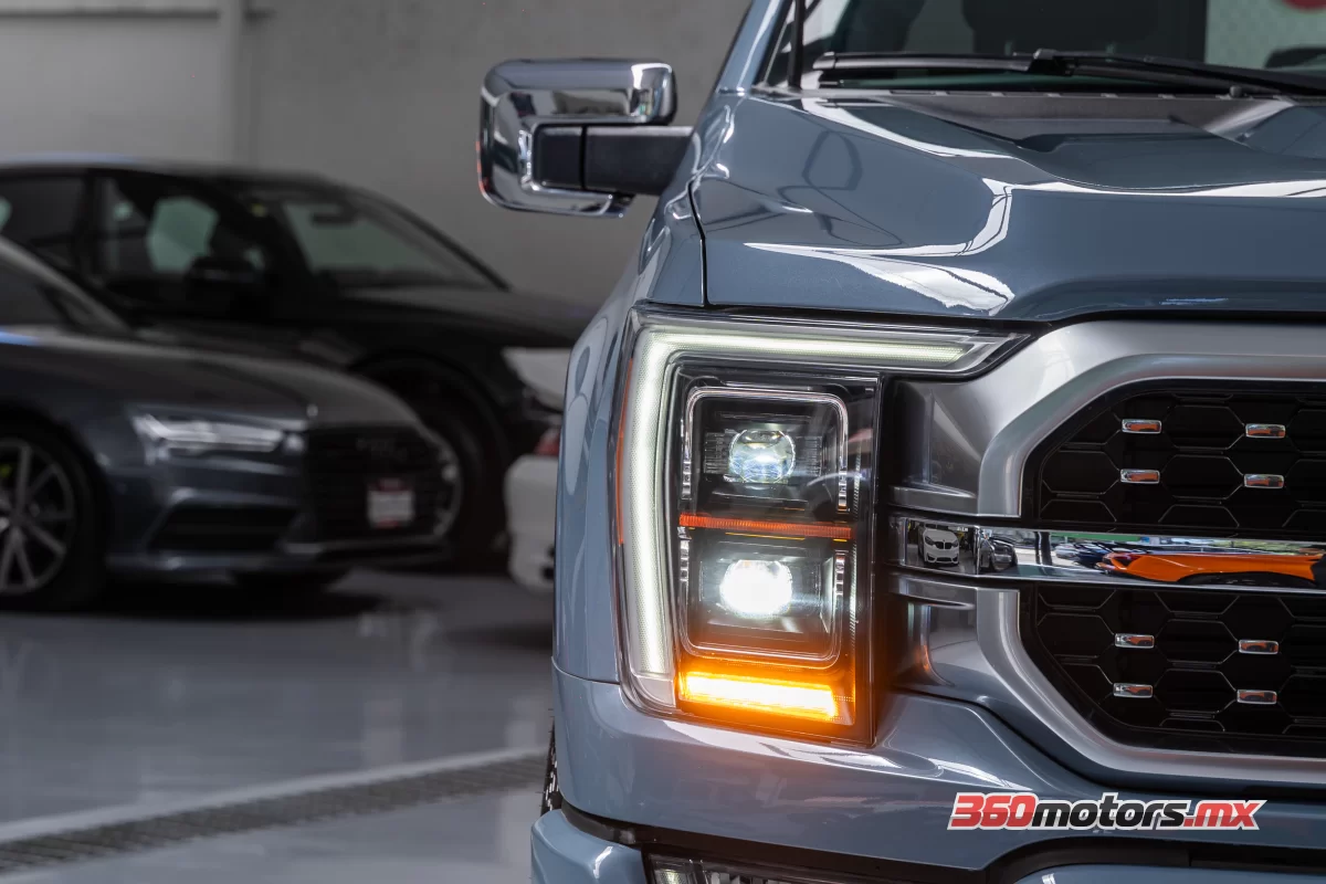 Ford LOBO PLATINUM 4X4 2023