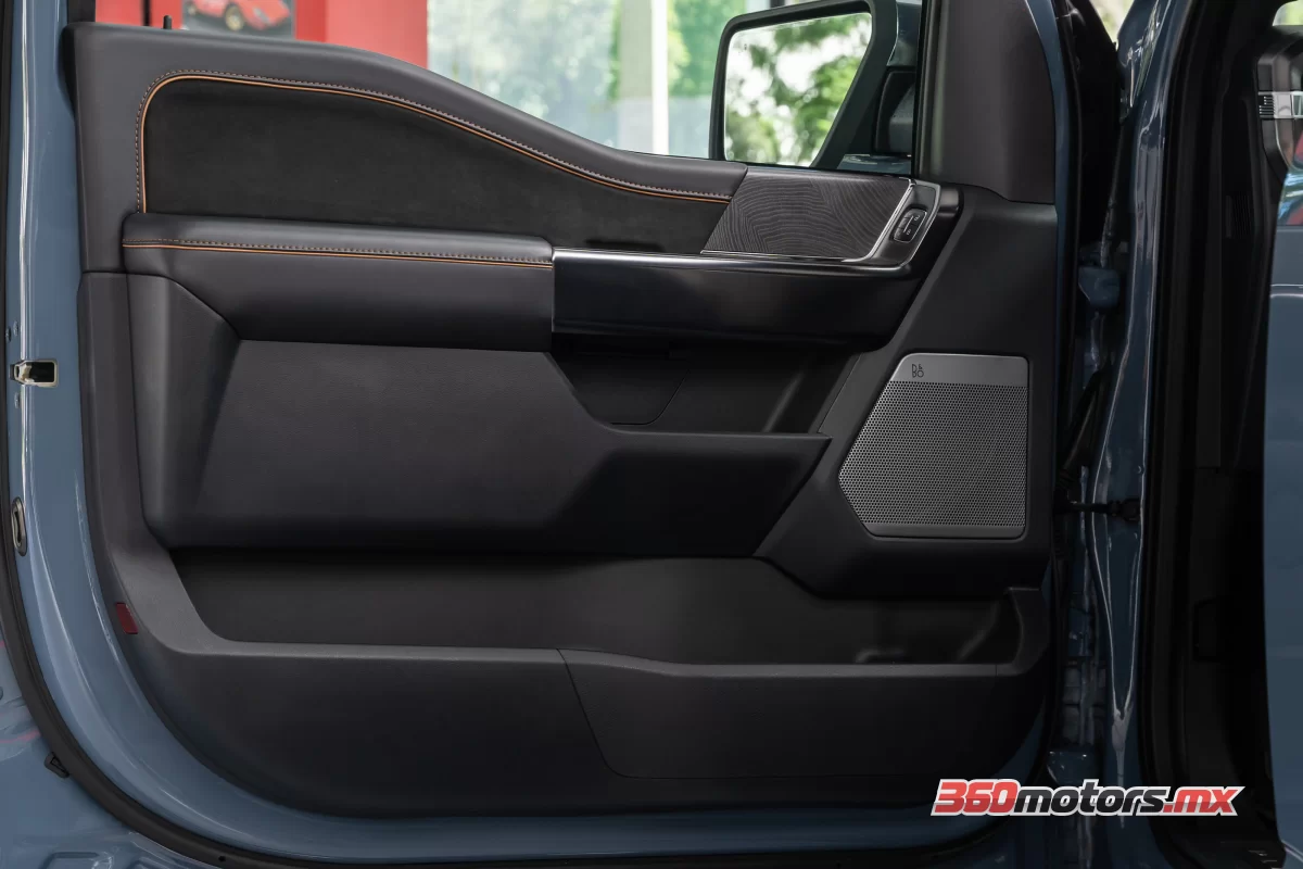 Ford LOBO PLATINUM 4X4 2023