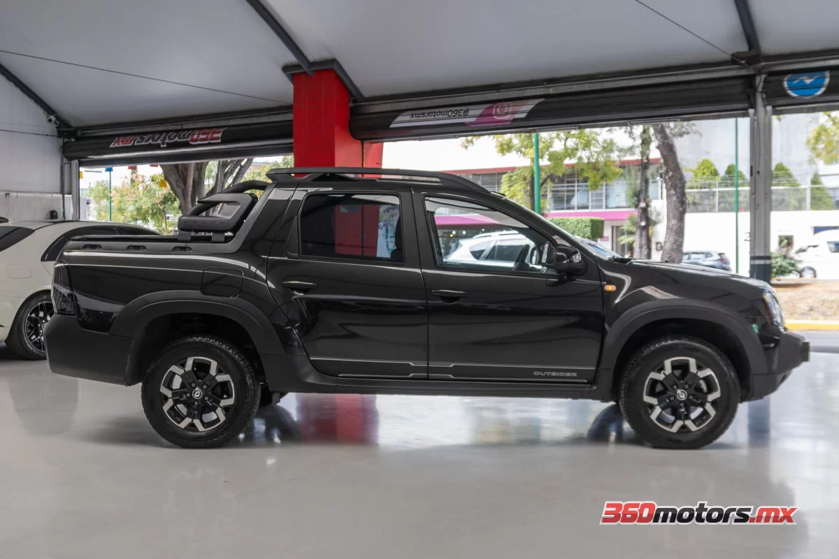 Renault OROCH OUTSIDER 2023