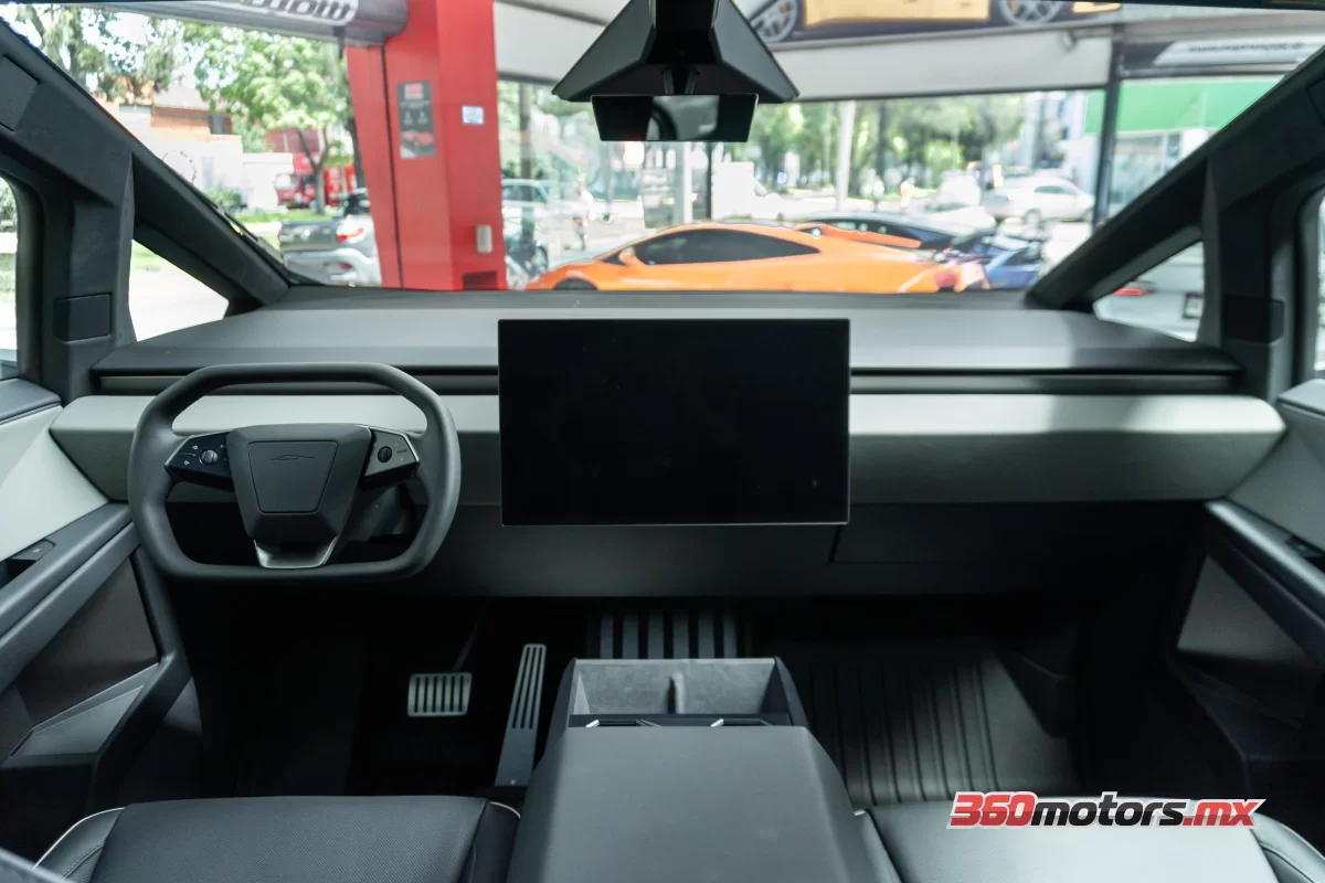 Tesla CYBERTRUCK ELECTRICO  2024