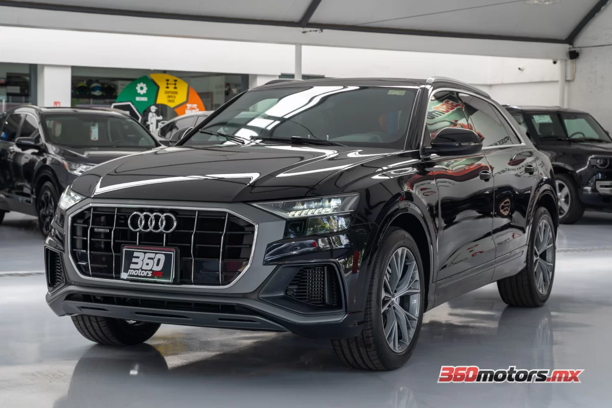 Audi Q8 S LINE 2020