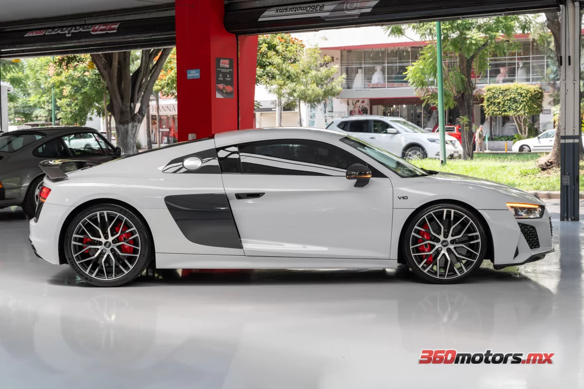 Audi R8 V10 PLUS 2018