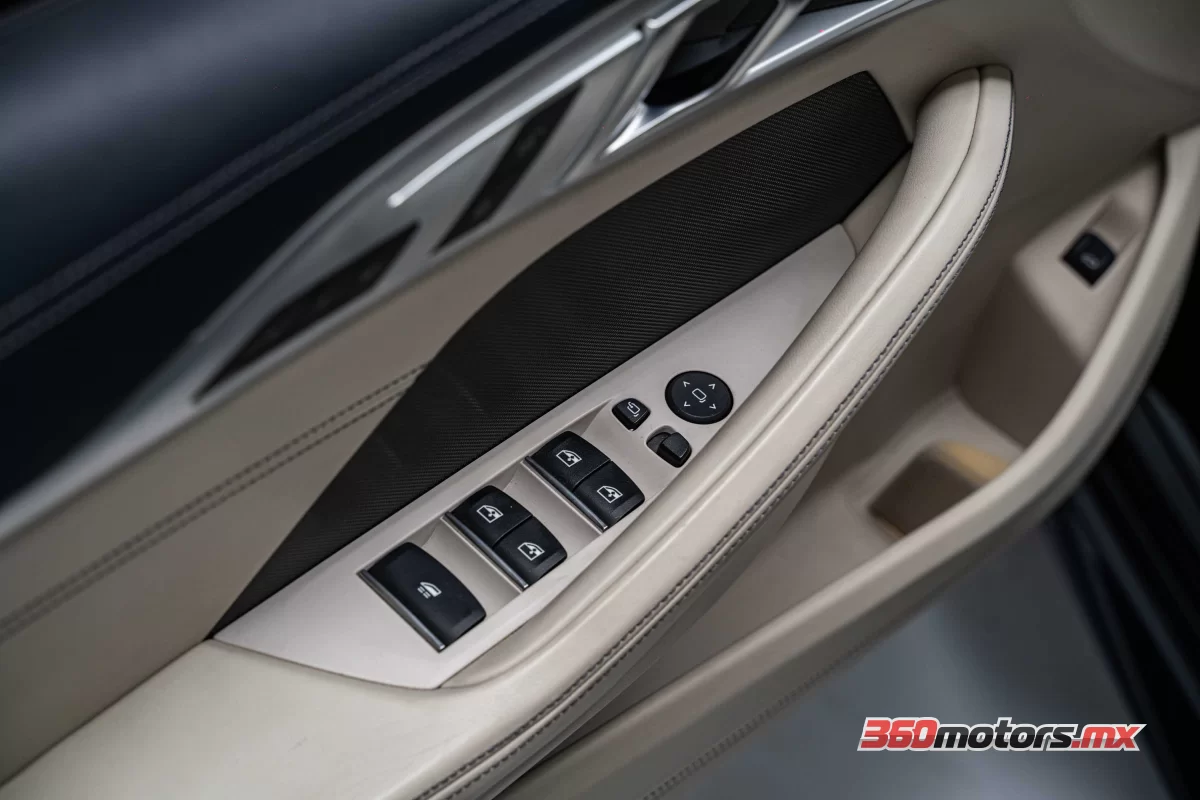 BMW M850 CONVERTIBLE 2020