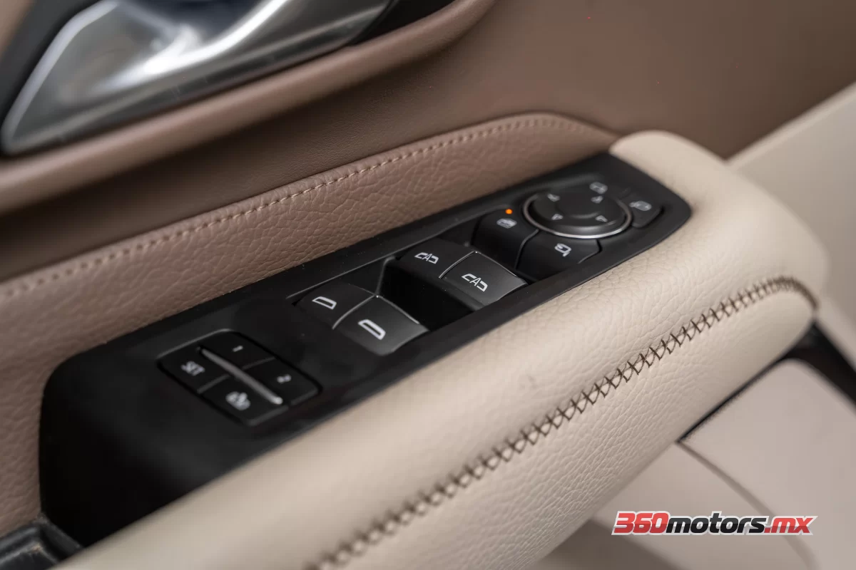 GMC YUKON DENALI 4X4 2022