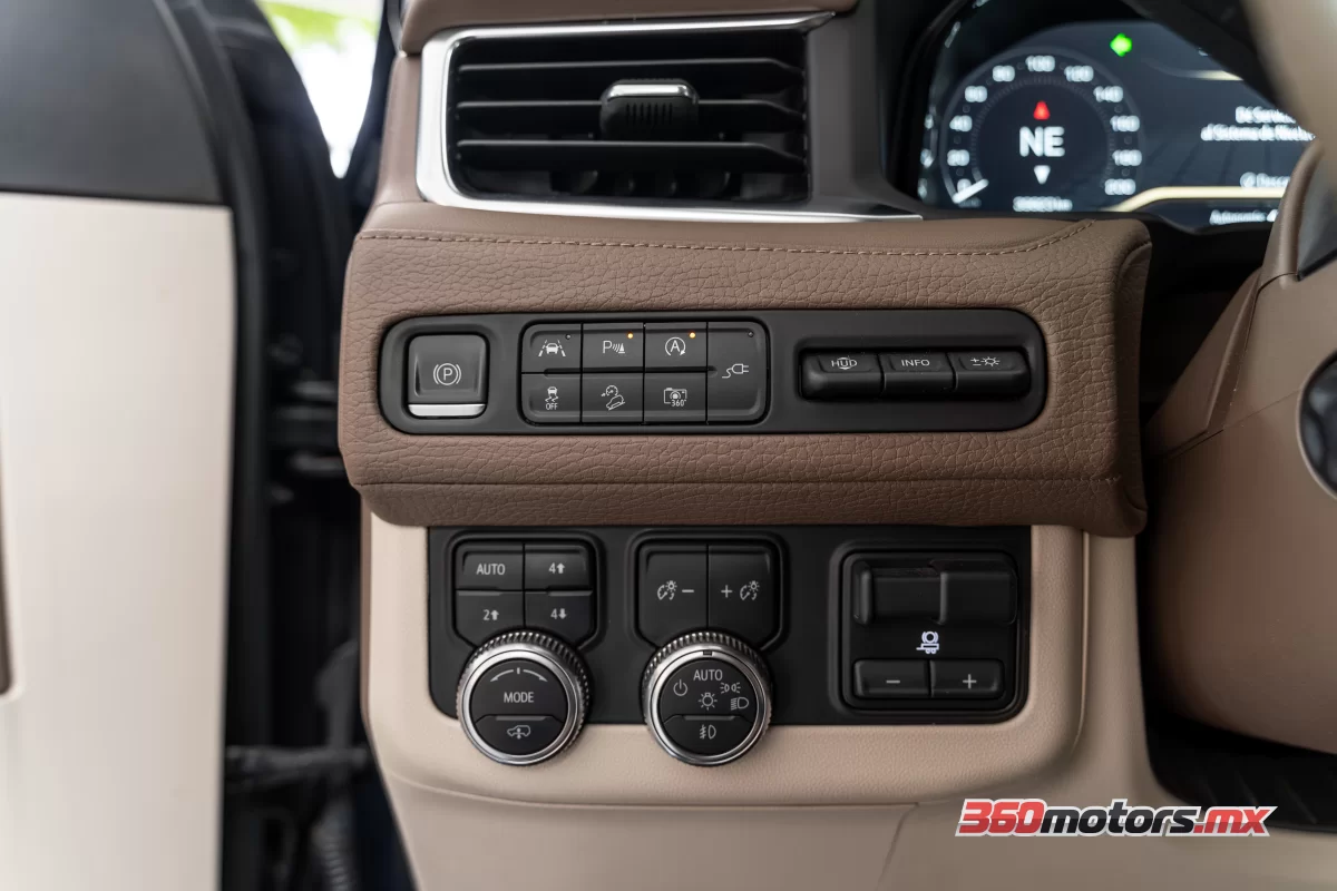 GMC YUKON DENALI 4X4 2022