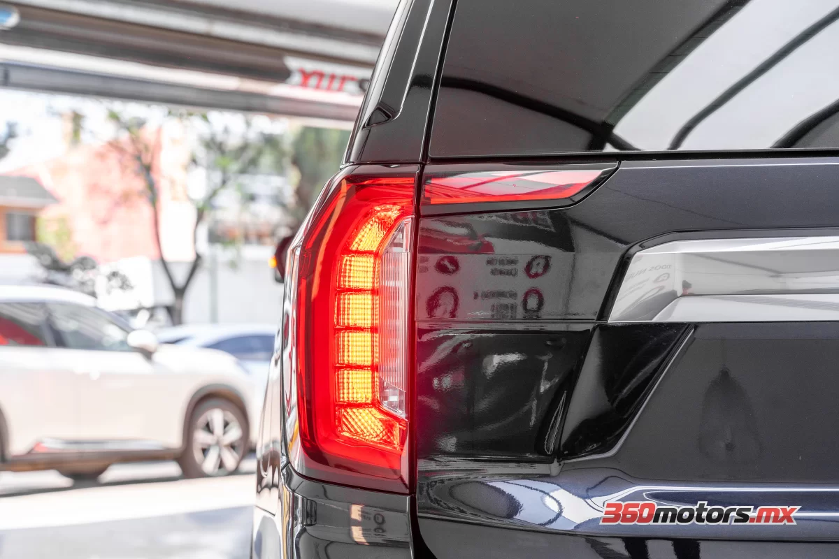 GMC YUKON DENALI 4X4 2022