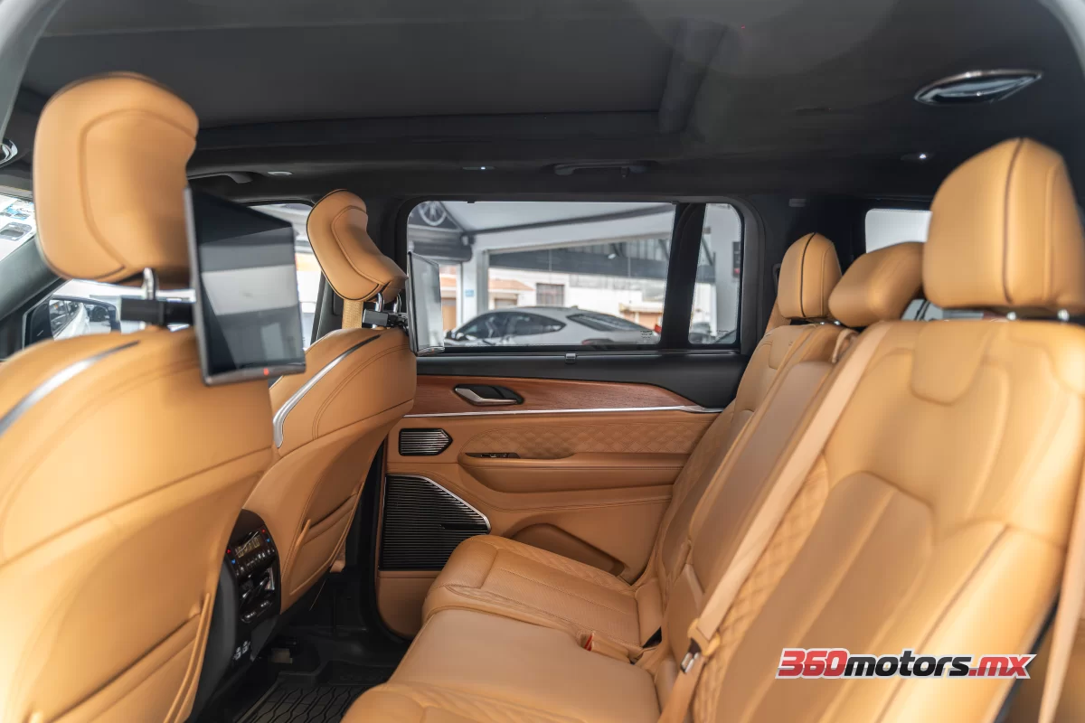 Jeep GRAND CHEROKEE  SUMMIT 4X4 BLINDAJE 3 2023