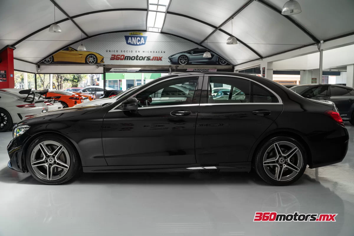 Mercedes Benz C 300 SPORT 2020