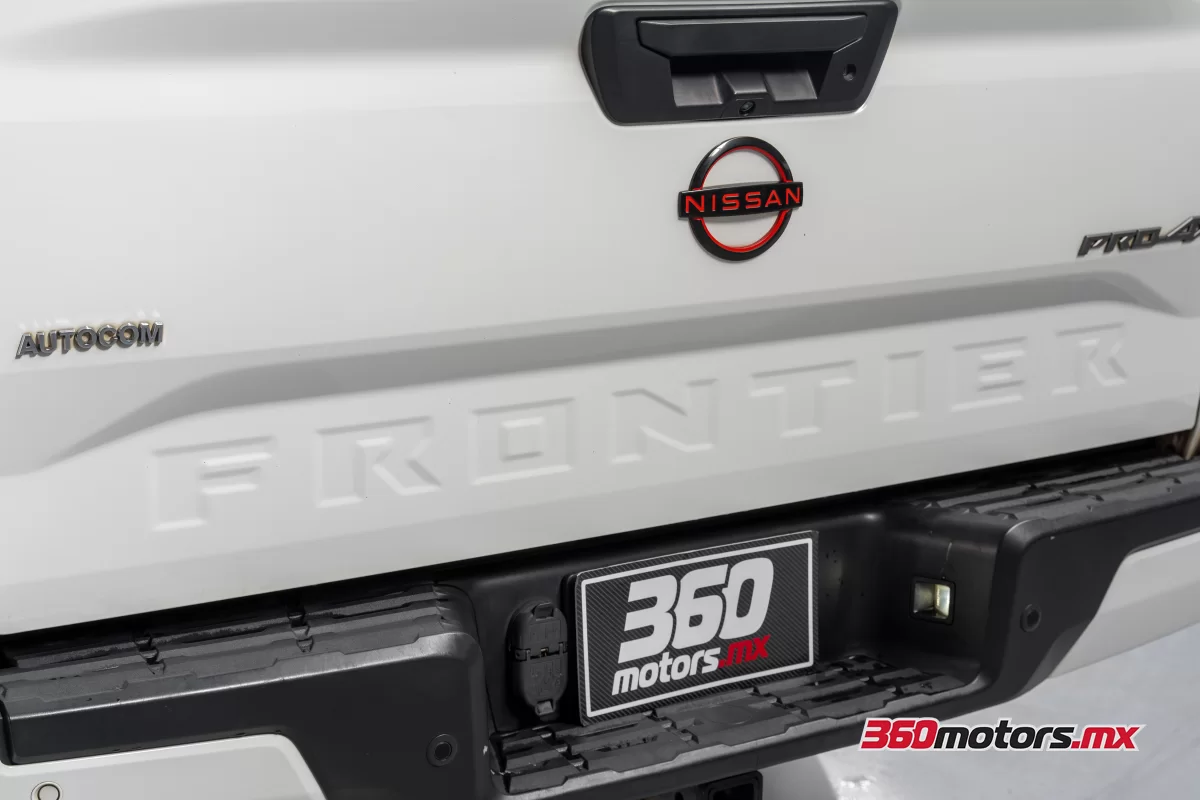 Nissan FRONTIER PRO-4X4 2022