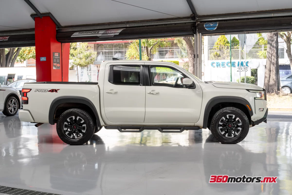 Nissan FRONTIER PRO-4X4 2022