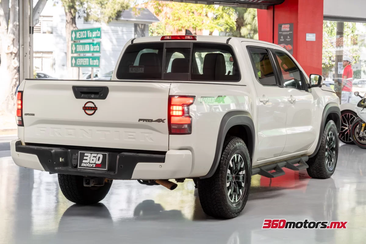Nissan FRONTIER PRO-4X4 2022