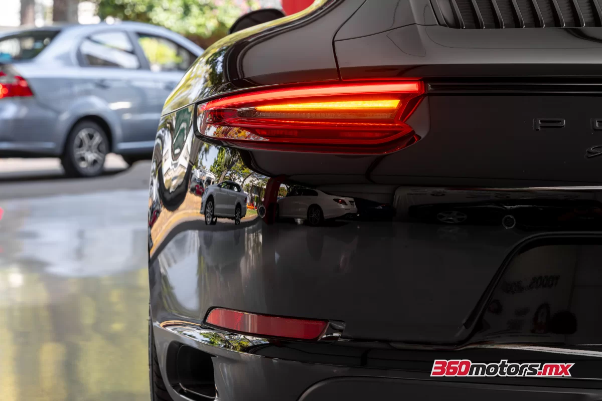 Porsche 911 CARRERA GTS 2019