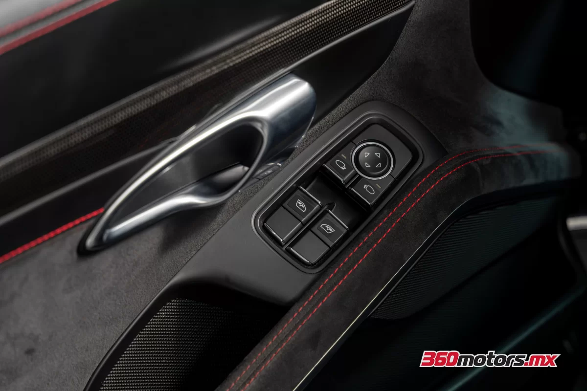 Porsche 911 CARRERA GTS 2019