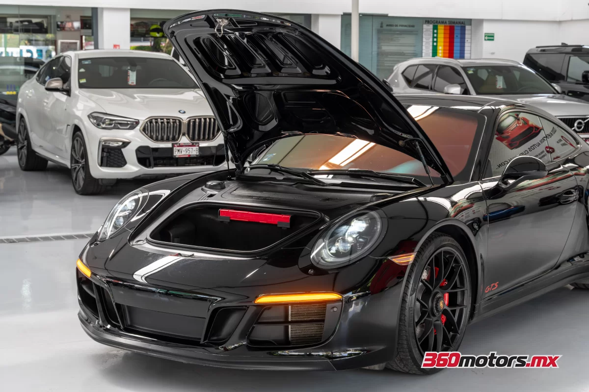 Porsche 911 CARRERA GTS 2019
