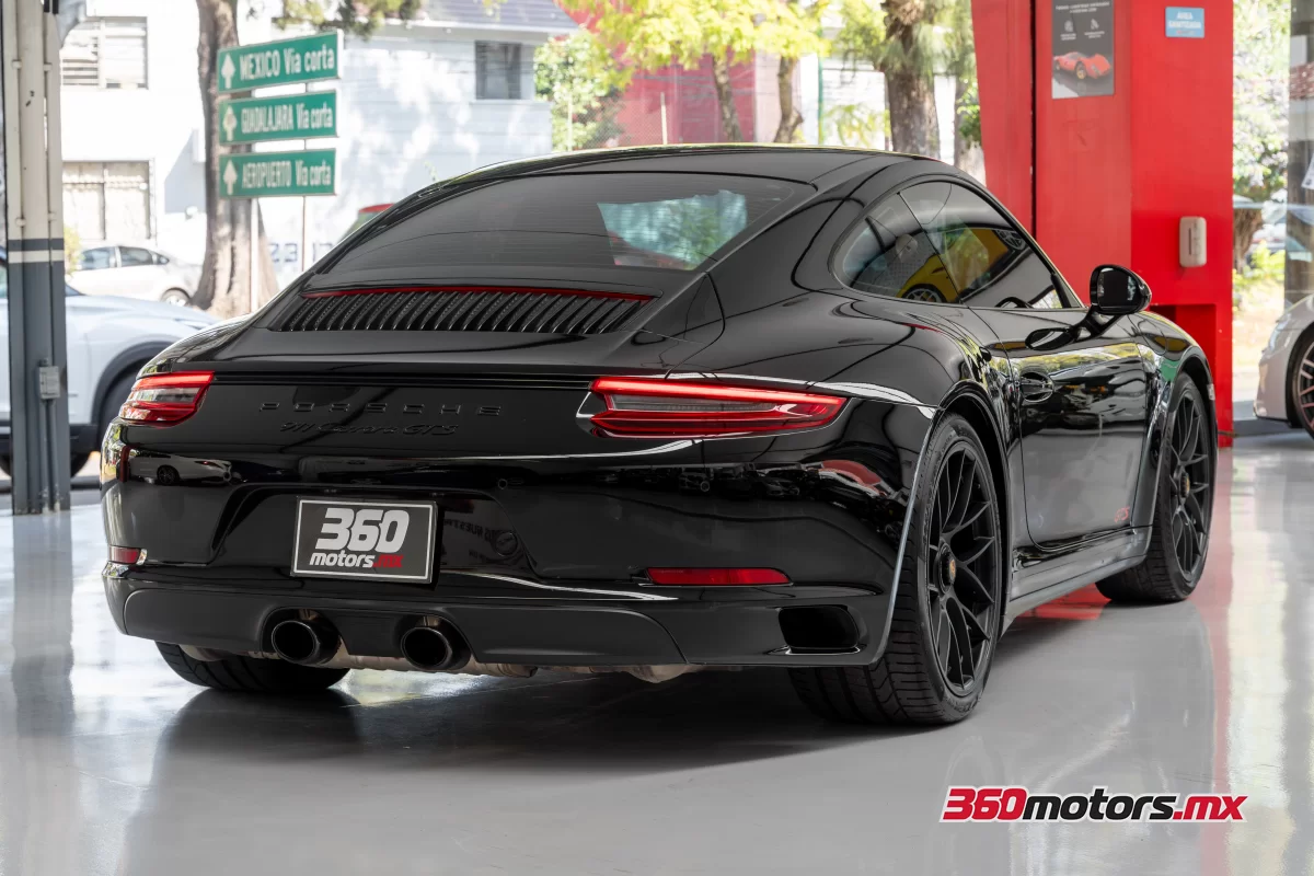 Porsche 911 CARRERA GTS 2019
