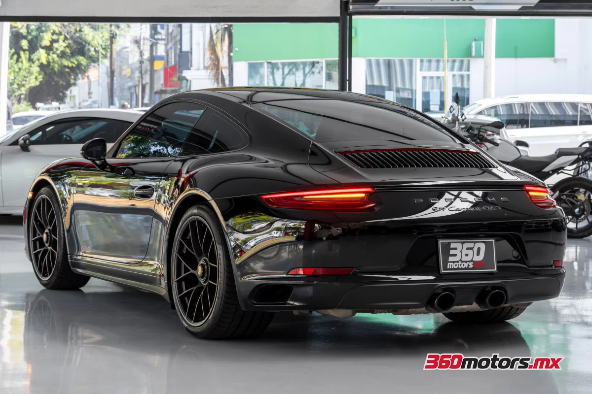 Porsche 911 CARRERA GTS 2019