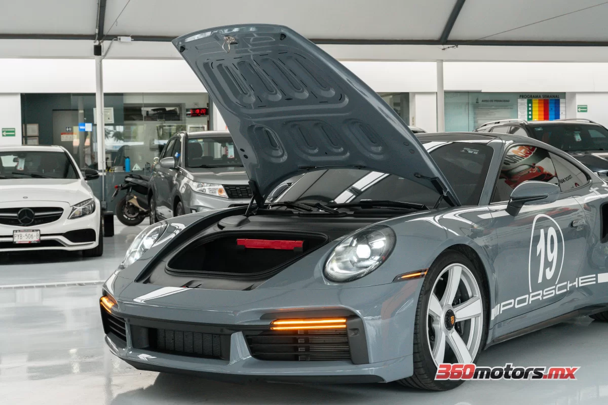 Porsche 911 50 AÑOS TURBO 2025