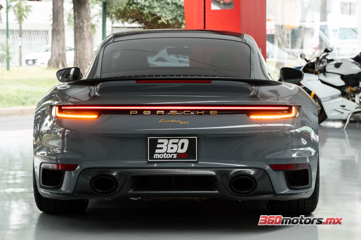 Porsche 911 50 AÑOS TURBO 2025