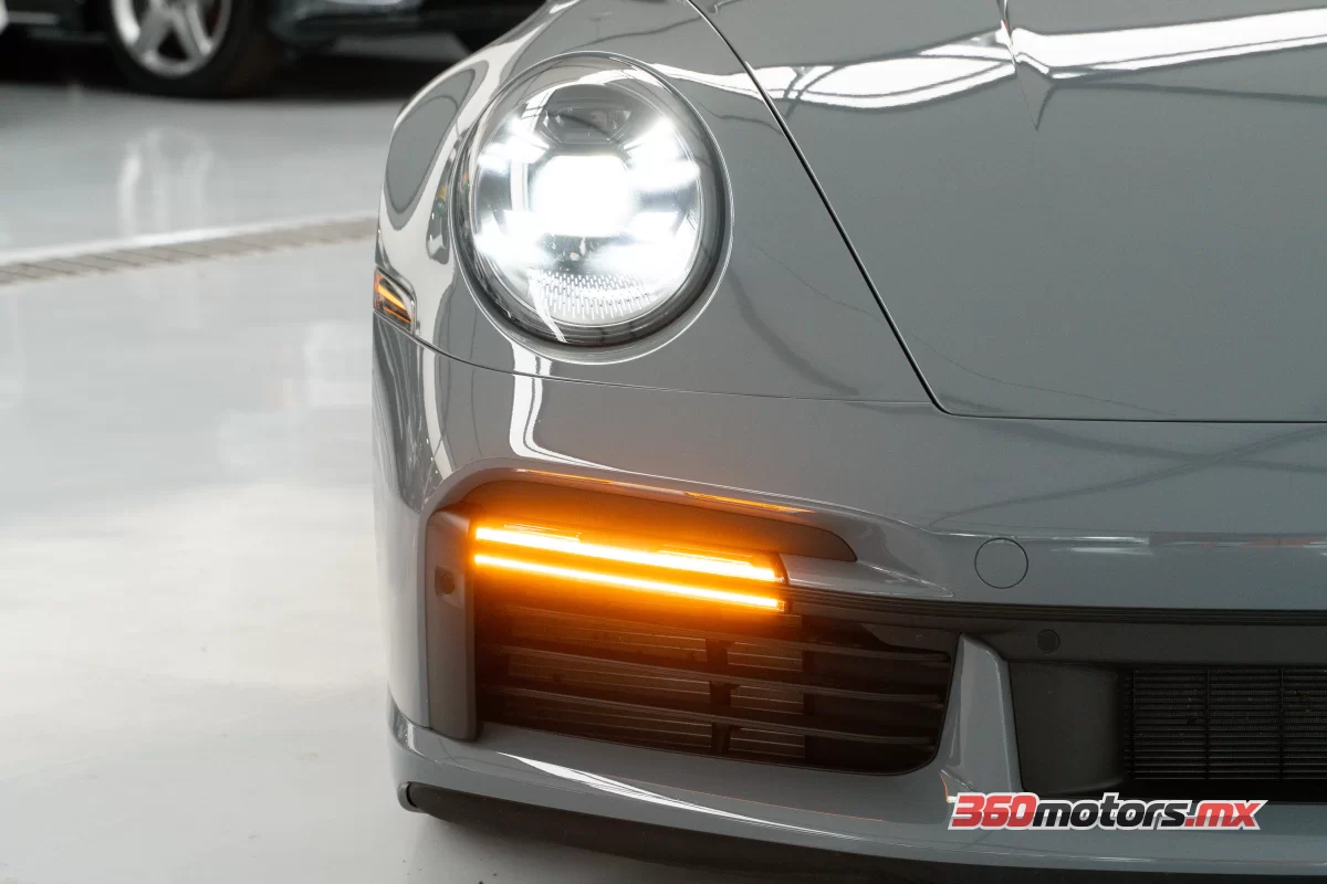 Porsche 911 50 AÑOS TURBO 2025