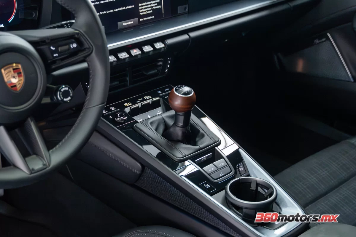 Porsche 911 CARRERA T 2025