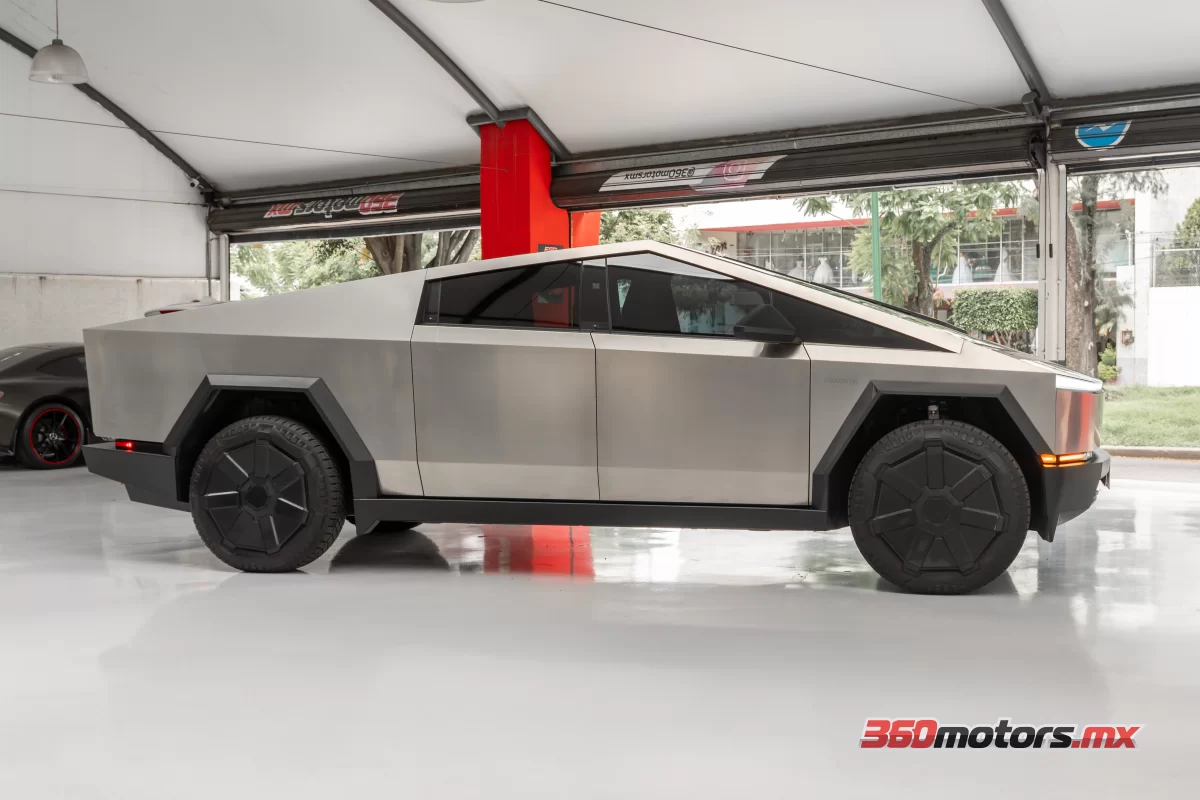 Tesla CYBERTRUCK  CYBERBEAST 2024